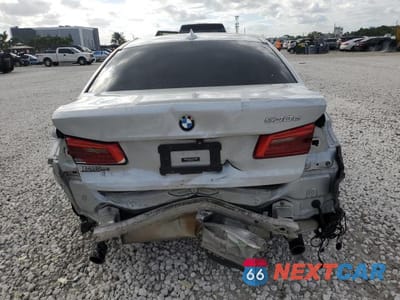 Zdjęcie 6 z 13 samochodu: 2019 BMW 530E VIN:WBAJA9C54KB399156 - miniatura