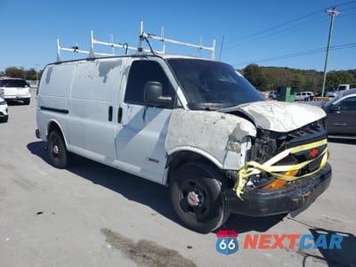 Czwarte zdjęcie samochodu z boku: 2004 CHEVROLET EXPRESS G3500 VIN:1GCHG35U441244598 - miniatura