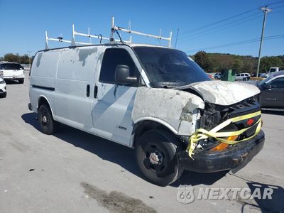 Czwarte zdjęcie samochodu z boku: 2004 CHEVROLET EXPRESS G3500 VIN:1GCHG35U441244598 - miniatura