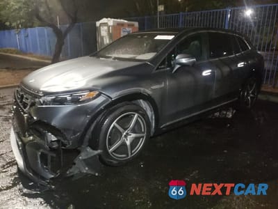 Główne zdjęcie samochodu: 2023 MERCEDES-BENZ EQS SUV 580 4MATIC VIN:4JGDM4EB2PA018524 - miniatura