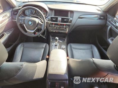 Zdjęcie 8 z 12 samochodu: 2017 BMW X3 SDRIVE28I VIN:5UXWZ7C37H0V92408 - miniatura