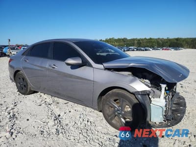 Czwarte zdjęcie samochodu z boku: 2021 HYUNDAI ELANTRA SEL VIN:KMHLS4AG4MU166705 - miniatura