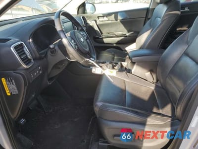 Zdjęcie 7 z 12 samochodu: 2018 KIA SPORTAGE EX VIN:KNDPNCAC8J7302414 - miniatura