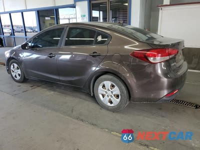 Drugie zdjęcie samochodu z przodu: 2017 KIA FORTE LX VIN:3KPFK4A77HE122283 - miniatura
