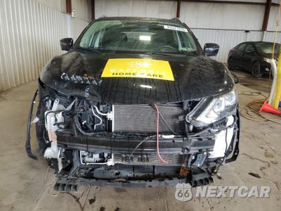 Piąte zdjęcie samochodu w środku: 2018 NISSAN ROGUE SPORT S VIN:JN1BJ1CR5JW204638 - miniatura