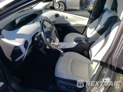 Zdjęcie 7 z 16 samochodu: 2018 TOYOTA PRIUS VIN:JTDKARFU7J3059521 - miniatura
