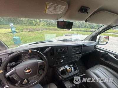 Zdjęcie 9 z 12 samochodu: 2014 CHEVROLET EXPRESS G2500 VIN:1GCWGFBA0E1140937 - miniatura