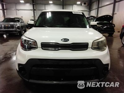 Piąte zdjęcie samochodu w środku: 2019 KIA SOUL VIN:KNDJN2A24K7918555 - miniatura