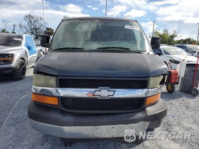 Piąte zdjęcie samochodu w środku: 2005 CHEVROLET EXPRESS G3500 VIN:1GAHG39U251240750 - miniatura