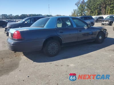 Trzecie zdjęcie samochodu z tyłu: 2003 FORD CROWN VICTORIA POLICE INTERCEPTOR VIN:2FAFP71W83X143257 - miniatura