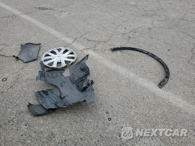 Zdjęcie 13 z 16 samochodu: 2016 NISSAN ROGUE S VIN:KNMAT2MT3GP631290 - miniatura