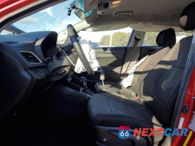 Zdjęcie 7 z 12 samochodu: 2019 HYUNDAI ACCENT SE VIN:3KPC24A31KE084329 - miniatura
