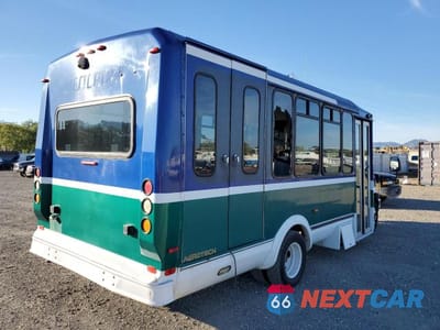 Czwarte zdjęcie samochodu z boku: 2008 FORD E450 SHUTTLE BUS VIN:1FD4E45L58DB51350 - miniatura