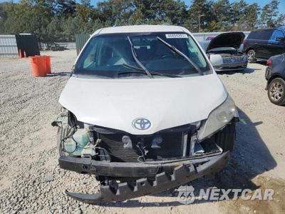 Piąte zdjęcie samochodu w środku: 2015 TOYOTA SIENNA LE VIN:5TDKK3DC5FS682999 - miniatura