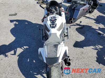 Zdjęcie 6 z 10 samochodu: 2011 SUZUKI GSX-R600 VIN:JS1GN7FAXB2103355 - miniatura