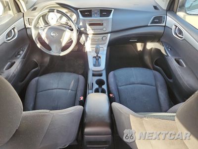 Zdjęcie 8 z 14 samochodu: 2014 NISSAN SENTRA S VIN:3N1AB7AP9EL661168 - miniatura
