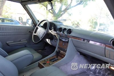 Zdjęcie 9 z 15 samochodu: 1986 MERCEDES-BENZ 560 SL VIN:WDBBA48D4GA047068 - miniatura