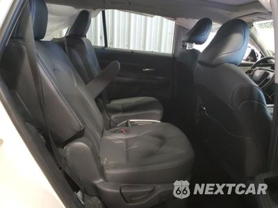 Zdjęcie 10 z 16 samochodu: 2024 TOYOTA GRAND HIGHLANDER XLE VIN:5TDACAB54RS021650 - miniatura