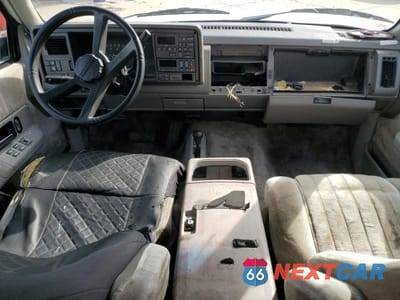 Zdjęcie 8 z 14 samochodu: 1992 CHEVROLET SUBURBAN K1500 VIN:1GNFK16K3NJ355563 - miniatura