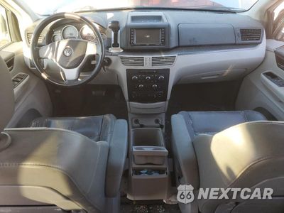 Zdjęcie 8 z 14 samochodu: 2010 VOLKSWAGEN ROUTAN SE VIN:2V4RW3D14AR246072 - miniatura