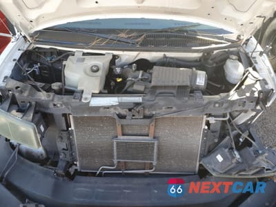 Zdjęcie 7 z 11 samochodu: 2004 CHEVROLET EXPRESS G3500 VIN:1GBJG31U641111840 - miniatura