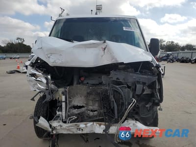 Piąte zdjęcie samochodu w środku: 2015 MERCEDES BENZ SPRINTER 2500 DELIVERY VAN VAN VIN:WD3PE7DC2FP156273 - miniatura