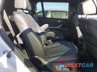 Zdjęcie 11 z 13 samochodu: 2019 BMW X7 XDRIVE40I VIN:5UXCW2C58KL082896 - miniatura