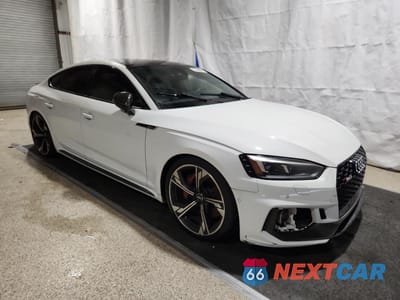 Czwarte zdjęcie samochodu z boku: 2019 AUDI RS5 VIN:WUABWDF51KA901542 - miniatura
