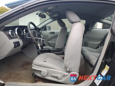 Zdjęcie 7 z 13 samochodu: 2006 FORD MUSTANG VIN:1ZVFT80N165207047 - miniatura
