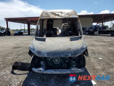 Piąte zdjęcie samochodu w środku: 2019 MERCEDES BENZ SPRINTER 2500 VIN:WD4PF1CD1KP141175 - miniatura