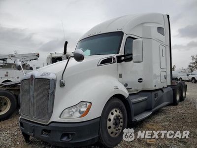 Trzecie zdjęcie samochodu z tyłu: 2020 KENWORTH T680 SEMI TRUCK VIN:1XKYD49X7LJ311488 - miniatura