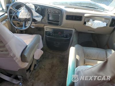 Zdjęcie 8 z 13 samochodu: 2002 GMC SAVANA RV G1500 VIN:1GDFG15R121194808 - miniatura