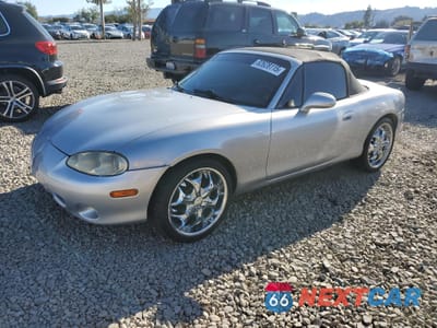 2001 MAZDA MX-5 MIATA BASE JM1NB353410215614 - główne zdjęcie licytacji z USA - miniatura