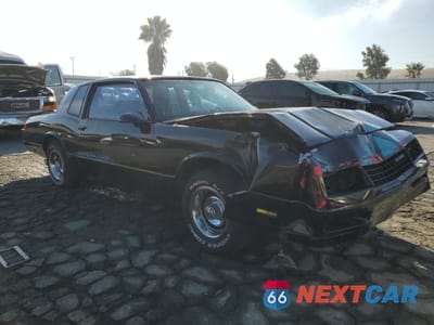 Czwarte zdjęcie samochodu z boku: 1987 CHEVROLET MONTE CARLO VIN:1G1GZ11G4HP108235 - miniatura