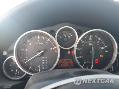 Zdjęcie 9 z 13 samochodu: 2008 MAZDA MX-5 MIATA VIN:JM1NC25F580156021 - miniatura