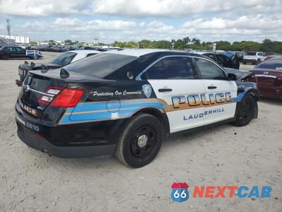 Trzecie zdjęcie samochodu z tyłu: 2018 FORD TAURUS POLICE INTERCEPTOR VIN:1FAHP2MK5JG103287 - miniatura