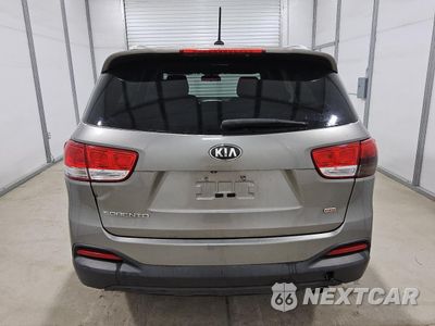 Zdjęcie 6 z 15 samochodu: 2016 KIA SORENTO LX VIN:5XYPG4A3XGG071950 - miniatura