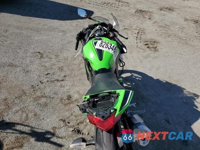Zdjęcie 6 z 9 samochodu: 2013 KAWASAKI EX300 A VIN:JKAEX8A19DDA06558 - miniatura