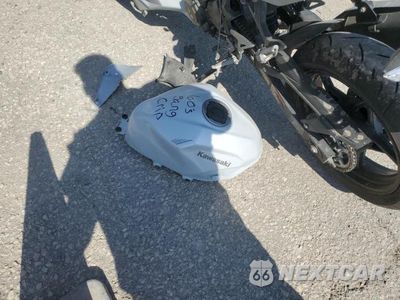 Zdjęcie 8 z 9 samochodu: 2025 KAWASAKI EX500 VIN:ML5EXGG19SDA69822 - miniatura