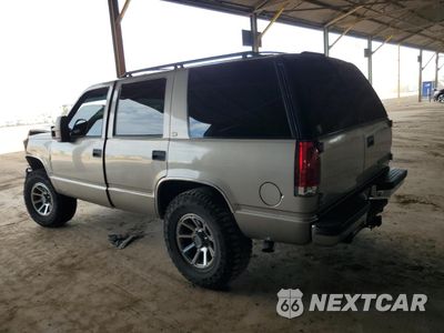 Drugie zdjęcie samochodu z przodu: 1999 CHEVROLET TAHOE K1500 VIN:1GNEK13R9XJ457367 - miniatura