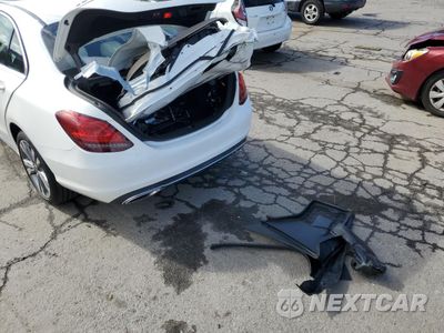 Zdjęcie 12 z 13 samochodu: 2019 MERCEDES-BENZ C 300 4MATIC VIN:55SWF8EB8KU320476 - miniatura