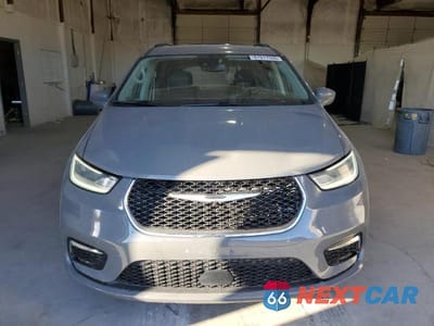 Piąte zdjęcie samochodu w środku: 2022 CHRYSLER PACIFICA TOURING L VIN:2C4RC1BG2NR165625 - miniatura