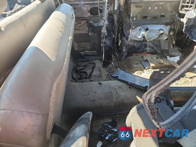Zdjęcie 10 z 12 samochodu: 2002 CHEVROLET SILVERADO K2500 HEAVY DUTY VIN:1GCHK29GX2E262543 - miniatura