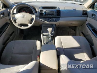 Zdjęcie 8 z 12 samochodu: 2005 TOYOTA CAMRY LE VIN:4T1BE30K55U552019 - miniatura