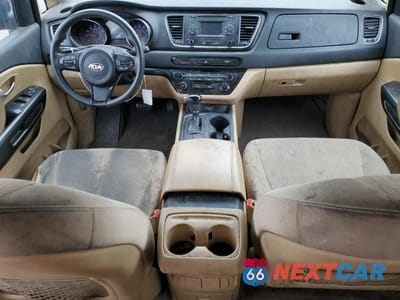 Zdjęcie 8 z 12 samochodu: 2016 KIA SEDONA LX VIN:KNDMB5C13G6094234 - miniatura