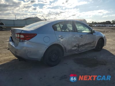 Trzecie zdjęcie samochodu z tyłu: 2019 SUBARU IMPREZA VIN:4S3GKAA6XK3608143 - miniatura