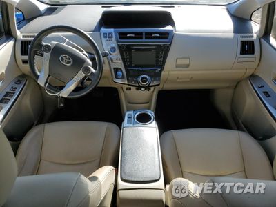 Zdjęcie 8 z 14 samochodu: 2016 TOYOTA PRIUS V VIN:JTDZN3EU0GJ047023 - miniatura