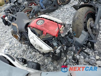 2022 YAMAHA YZFR7 JYARM38E3NA004523 - główne zdjęcie licytacji z USA - miniatura