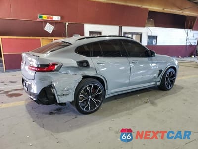 Trzecie zdjęcie samochodu z tyłu: 2023 BMW X4 M VIN:5YM23EC00P9R49439 - miniatura