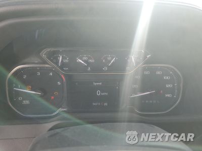 Zdjęcie 9 z 15 samochodu: 2023 GMC SIERRA K2500 AT4 VIN:1GT49PEY0PF196351 - miniatura